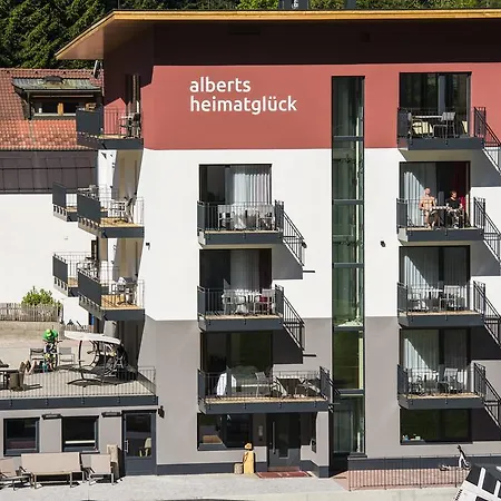 Alberts Heimatglück 4*