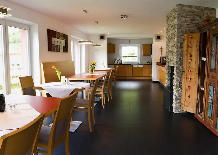 阿尔贝茨嗨玛旅馆 瑙德斯